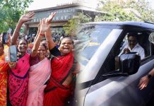 பெண்களுக்கு இன்ப அதிர்ச்சி கொடுத்த முதலமைச்சர்